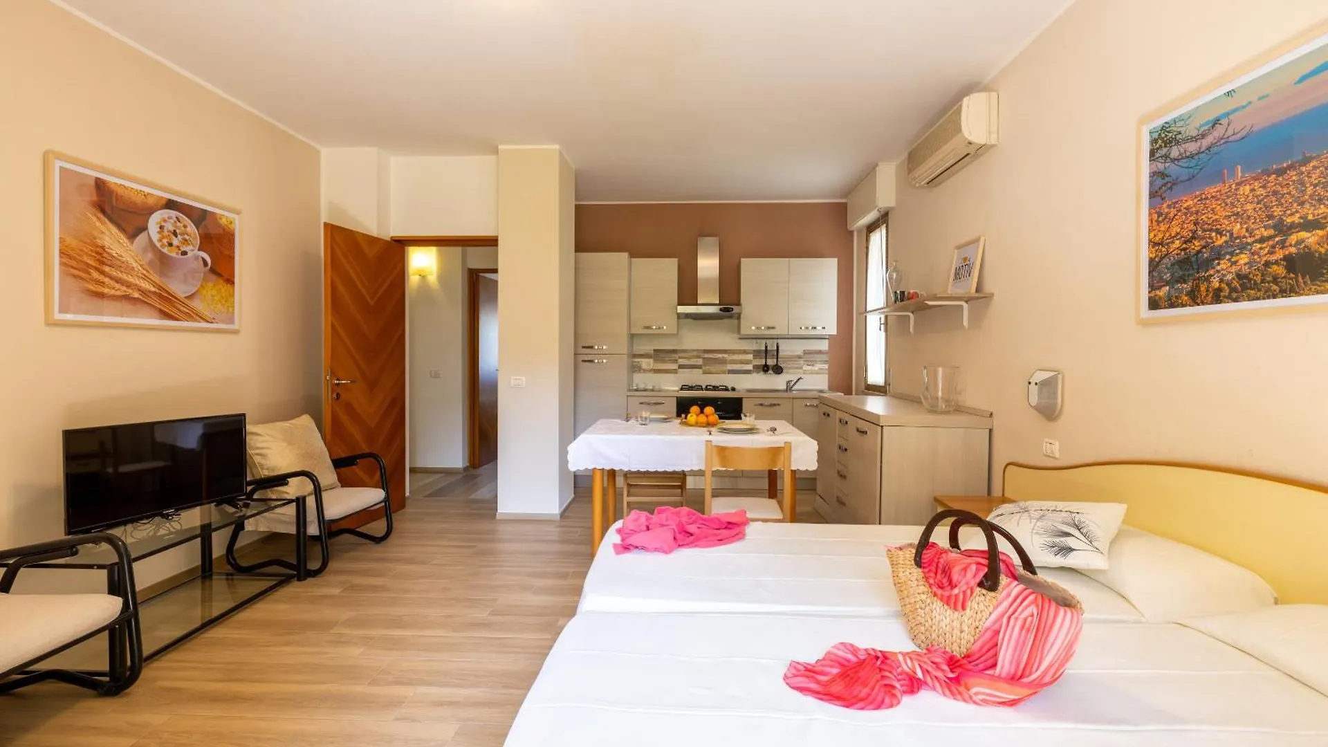 Appartamenti Motiv Riccione 0*,  Italy